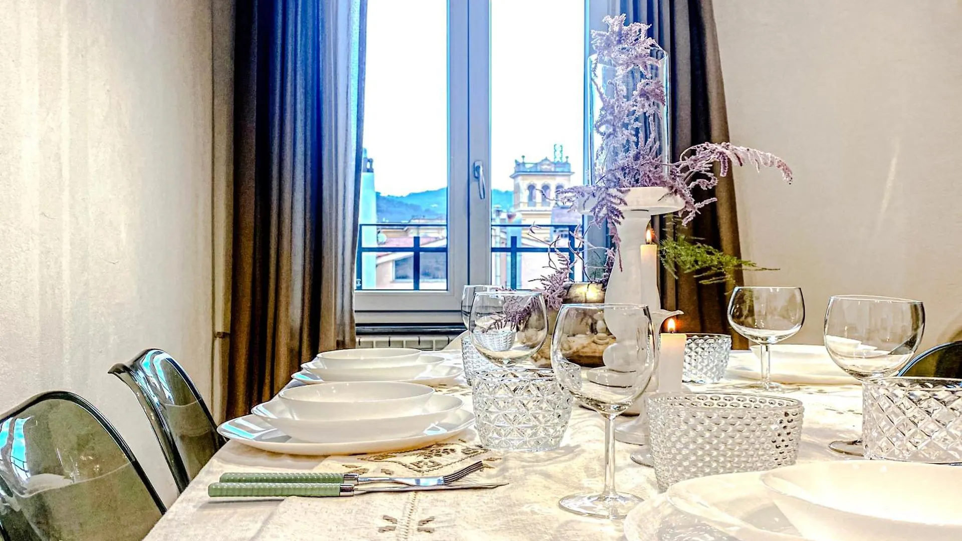 Charming Chic Design Apartment location
